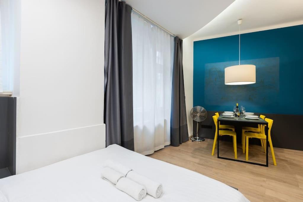 Lighthouse Apartment Прага Экстерьер фото