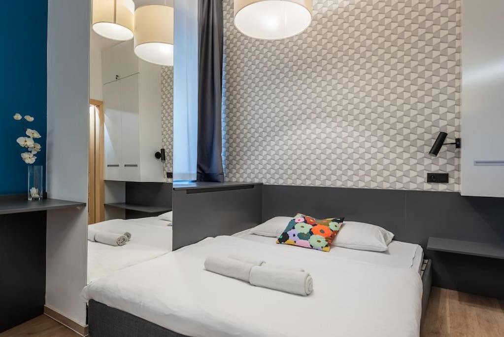 Lighthouse Apartment Прага Экстерьер фото
